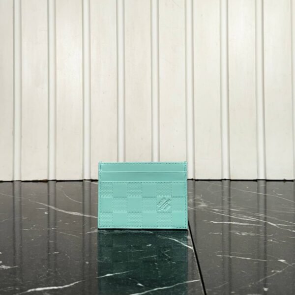 Louis Vuitton Card Holder - Image 12