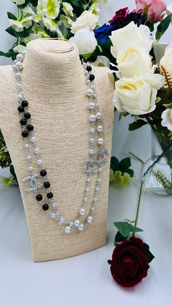Chanel pearl necklace - Image 13