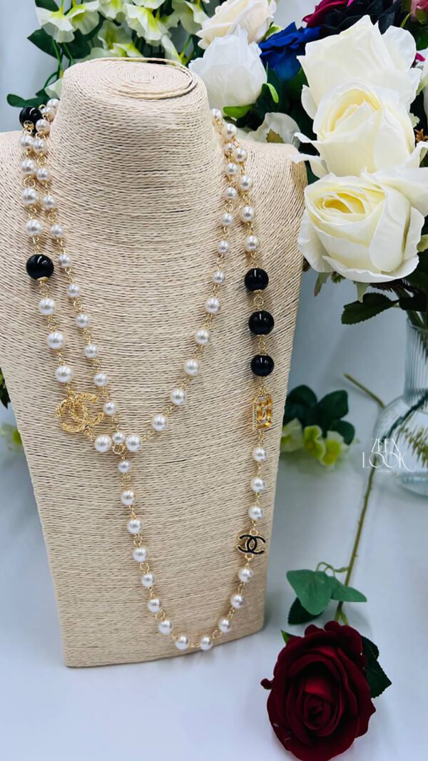 Chanel pearl necklace - Image 16