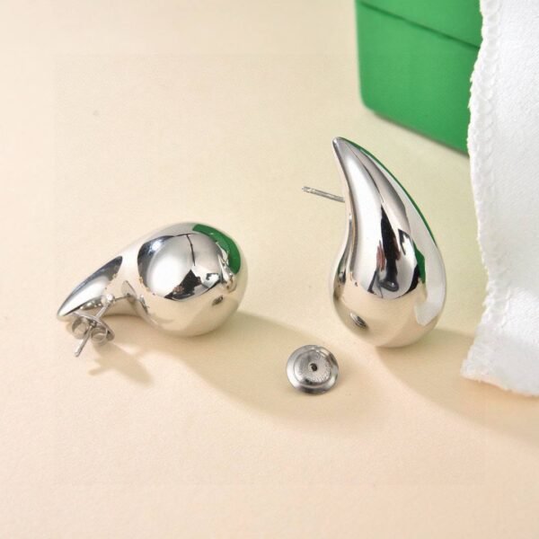 Bottega Drop Earrings - Image 4