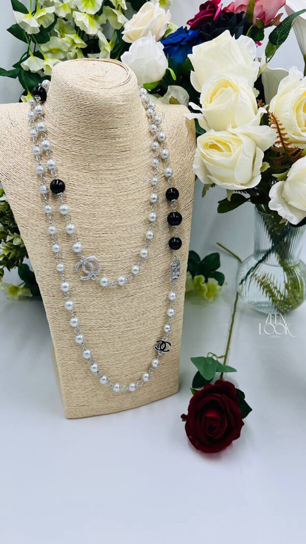 Chanel pearl necklace - Image 21