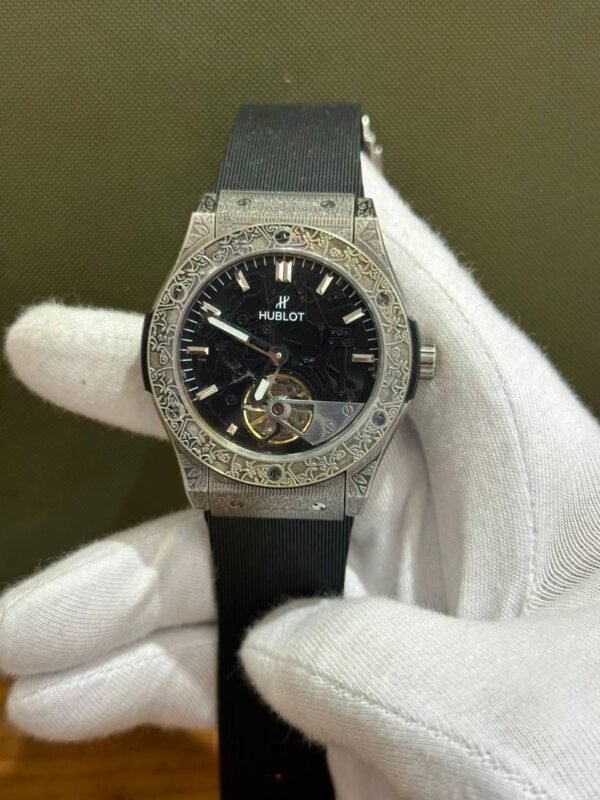 Hublot Men's Watch Collection - Image 15
