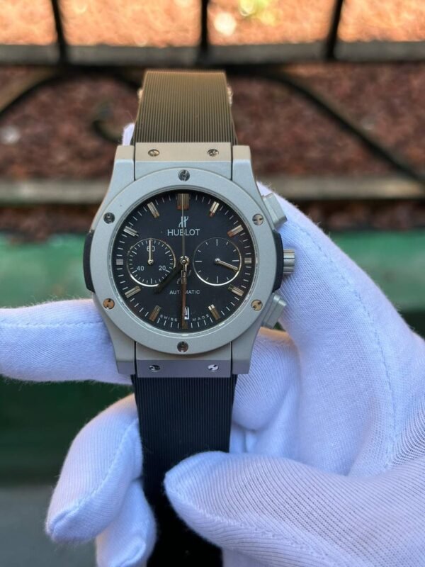 Hublot Men's Watch Collection - Image 23