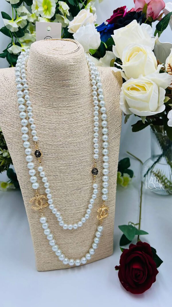 Chanel pearl necklace - Image 37