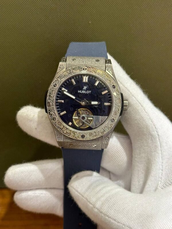 Hublot Men's Watch Collection - Image 26