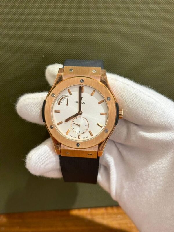 Hublot Men's Watch Collection - Image 27