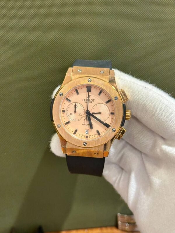 Hublot Men's Watch Collection - Image 42