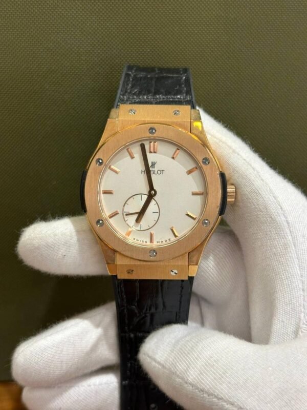 Hublot Men's Watch Collection - Image 50