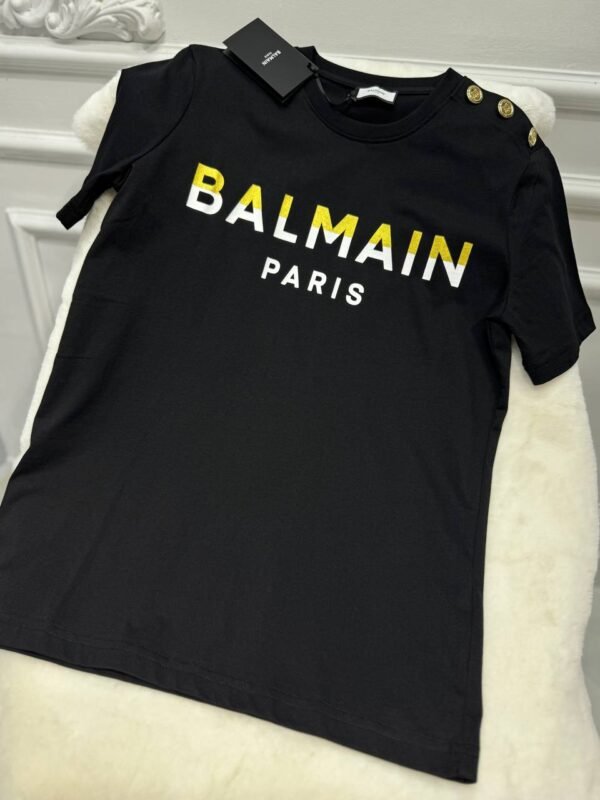 Women's T-shirts in various colors - Image 2