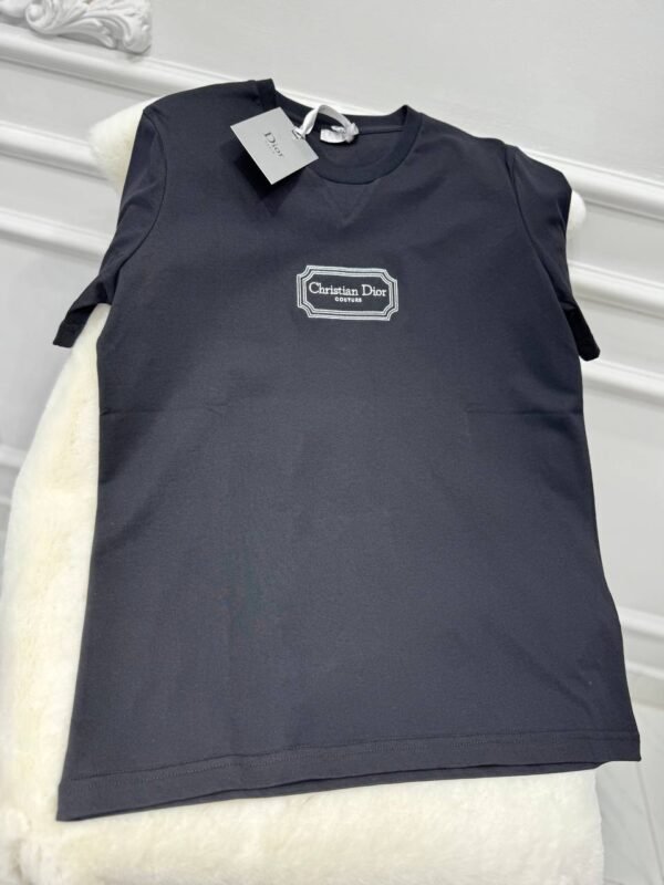 Women's T-shirts in various colors - Image 27