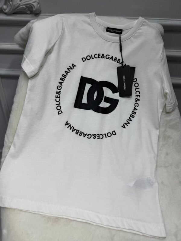 Women's T-shirts in various colors - Image 3