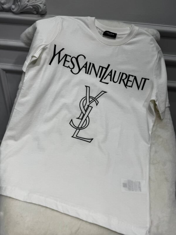Women's T-shirts in various colors - Image 4