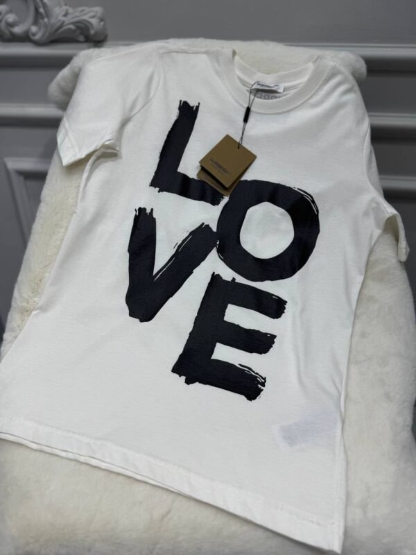 Women's T-shirts in various colors - Image 5
