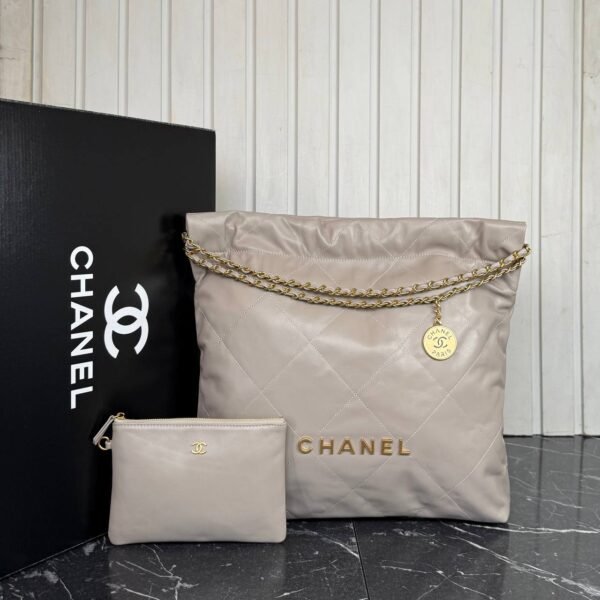 Chanel 22 Handbag - Genuine Leather - Image 3