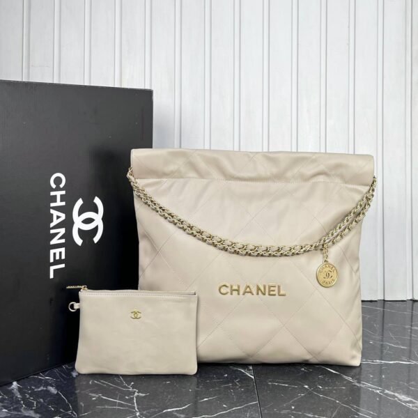 Chanel 22 Handbag - Genuine Leather - Image 8